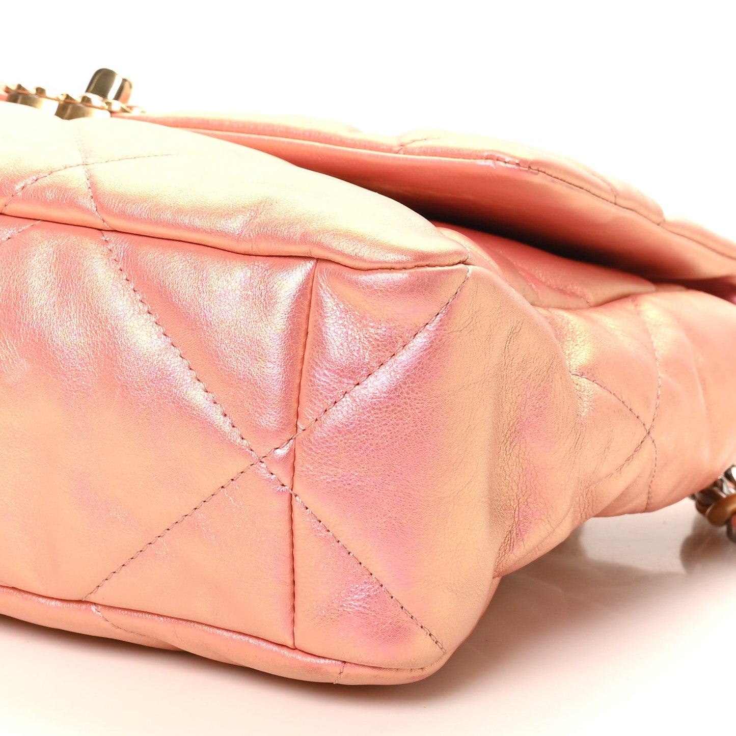 Metallic Lambskin Quilted Large Chanel 19 Flap Pink