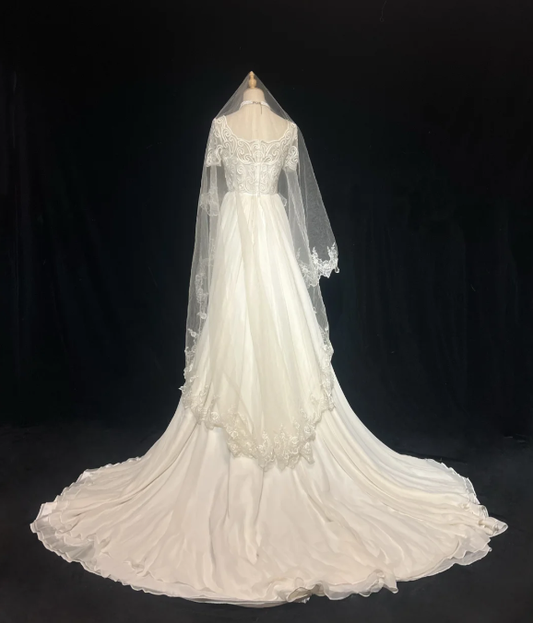 Ivory A Line Wedding Dress With Applique Elegant Chiffon Wedding Gowns