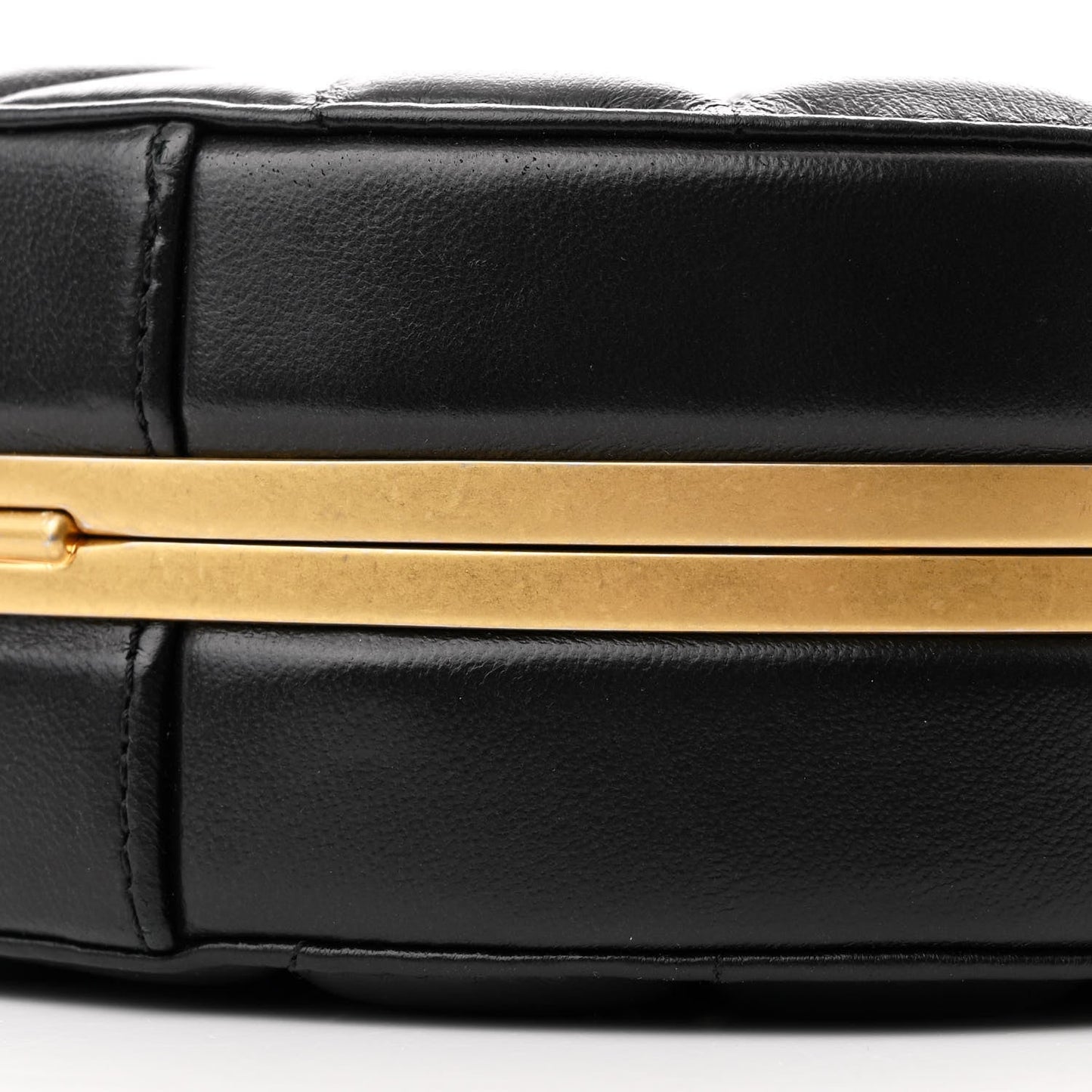 Lambskin Round Clutch With Chain Black