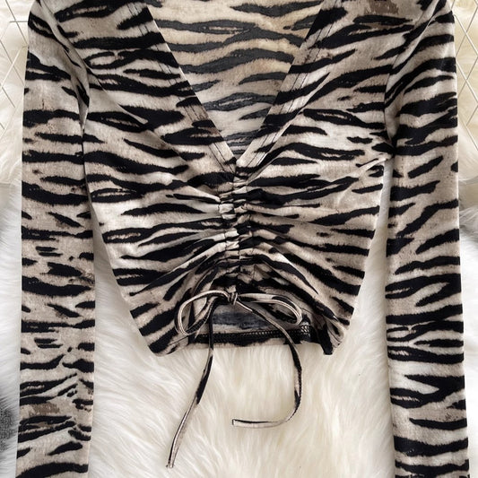 ins retro short top women's new leopard print V-neck pleated long-sleeved T-shirt S4568