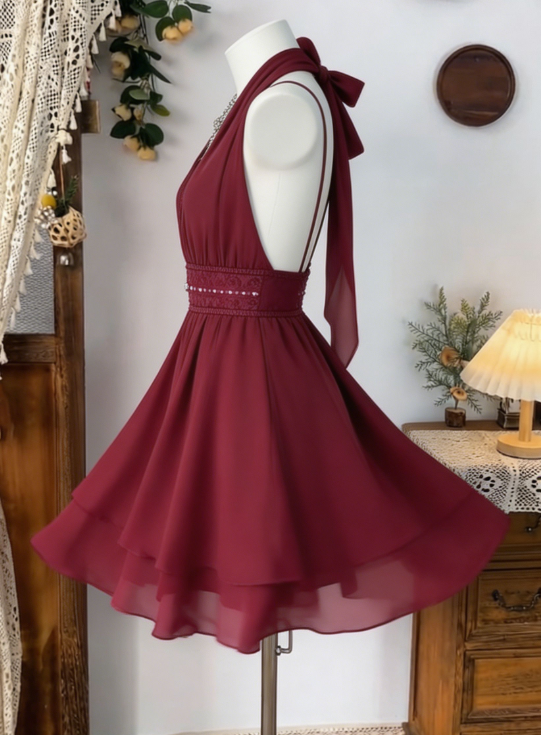 Charming Homecoming Dress Halter Pleated Lace Rinestone Back to School Outfits Party Dress D6583