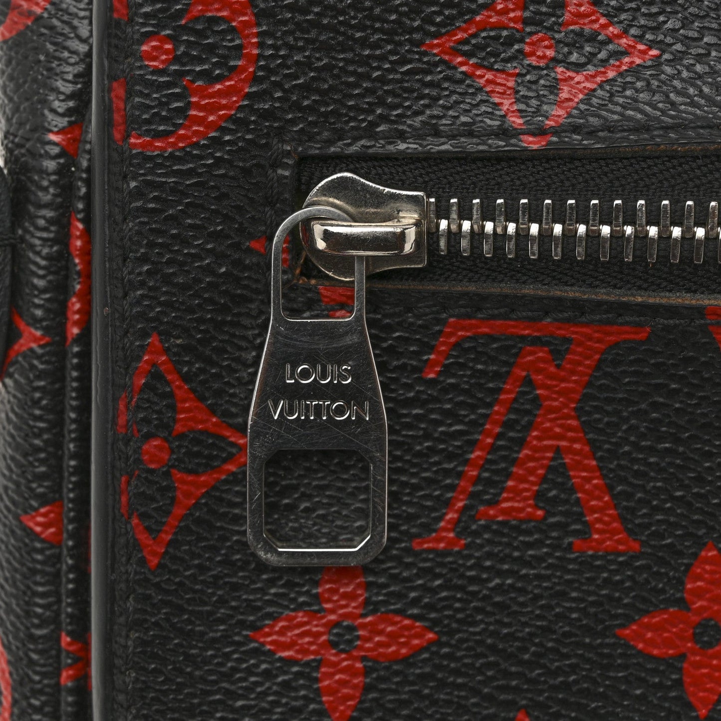 Monogram Infrarouge Pochette Metis