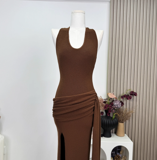 2025 Summer versatile design halter neck backless sexy pleated side slit knitted dress R0279