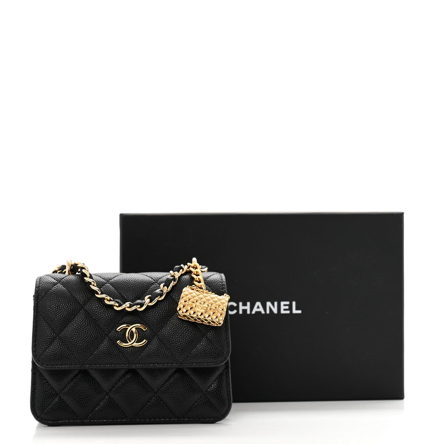 Shiny Caviar Quilted Clutch With Chain Black