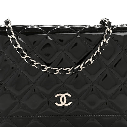 Patent Quilted Wallet On Chain WOC Black