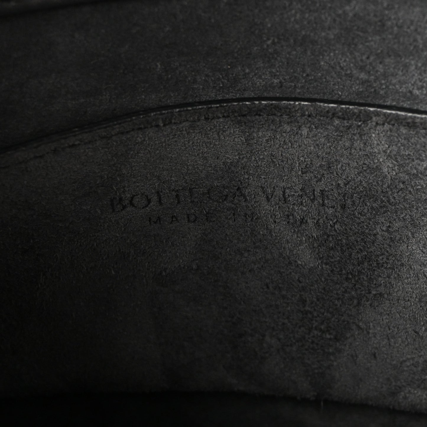 Calfskin Intrecciato Small Virgule Ardoise