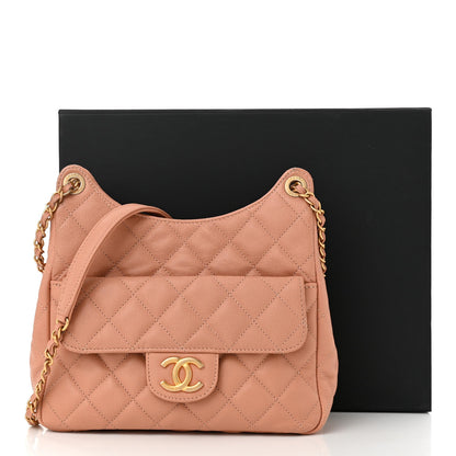 Caviar Quilted Wavy CC Hobo Beige