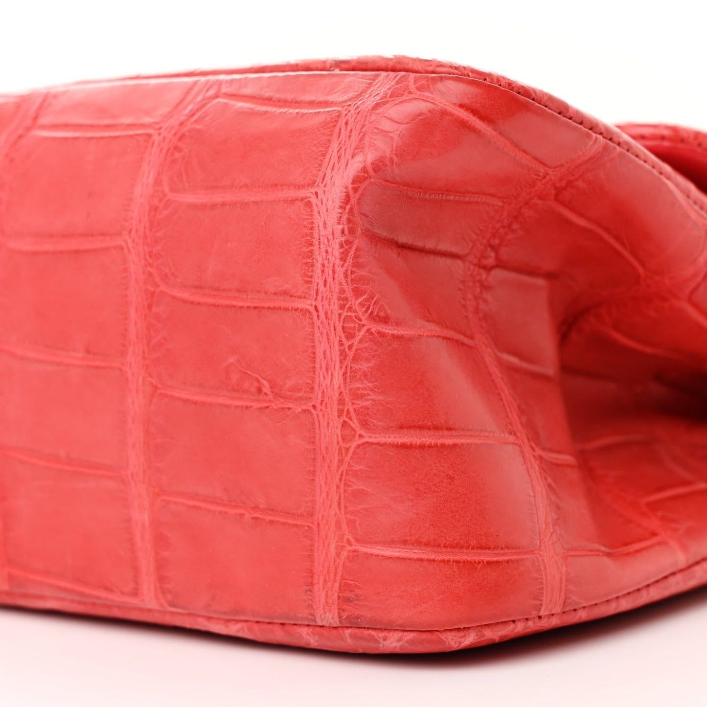 Alligator Jumbo Double Flap Red