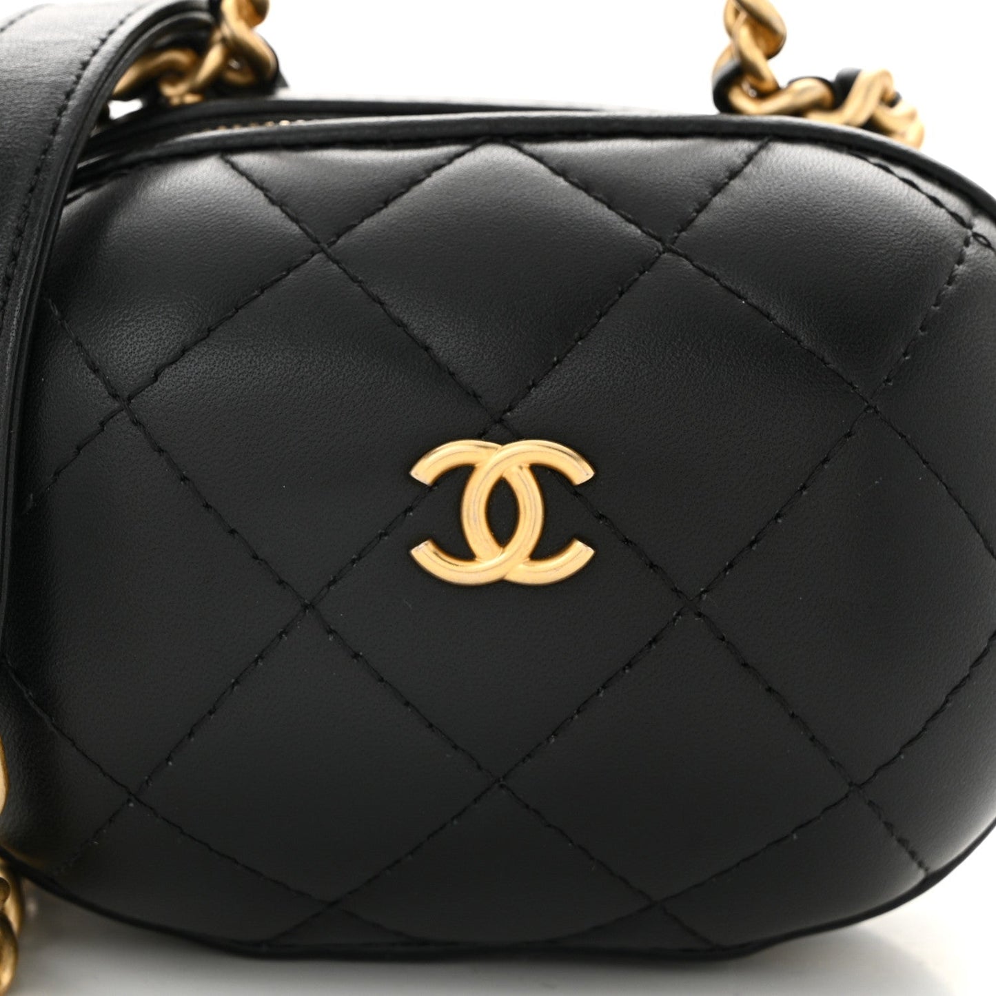 Lambskin Quilted CC Bubble Vanity Case With Chain Black