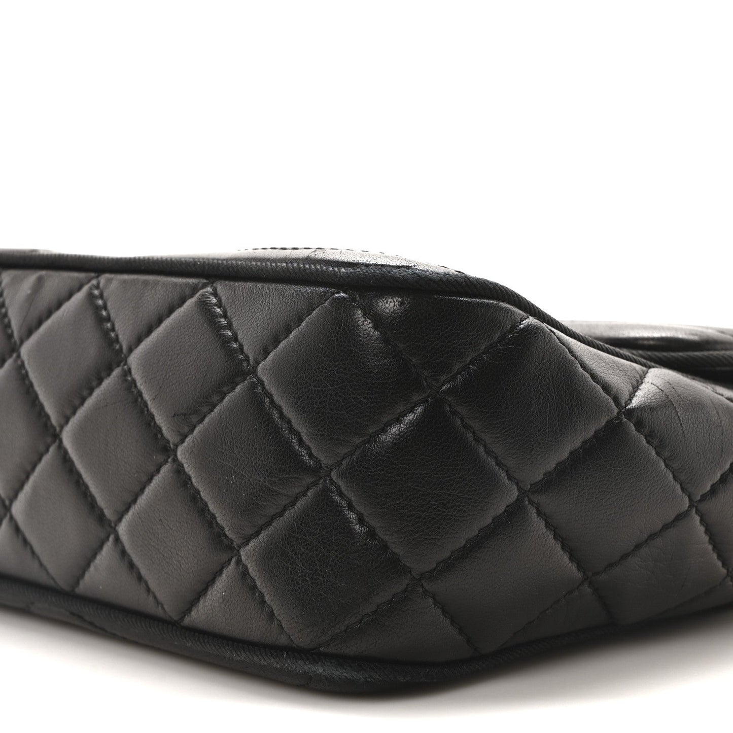 Lambskin Scallop Quilted Medium Pagoda Flap Black