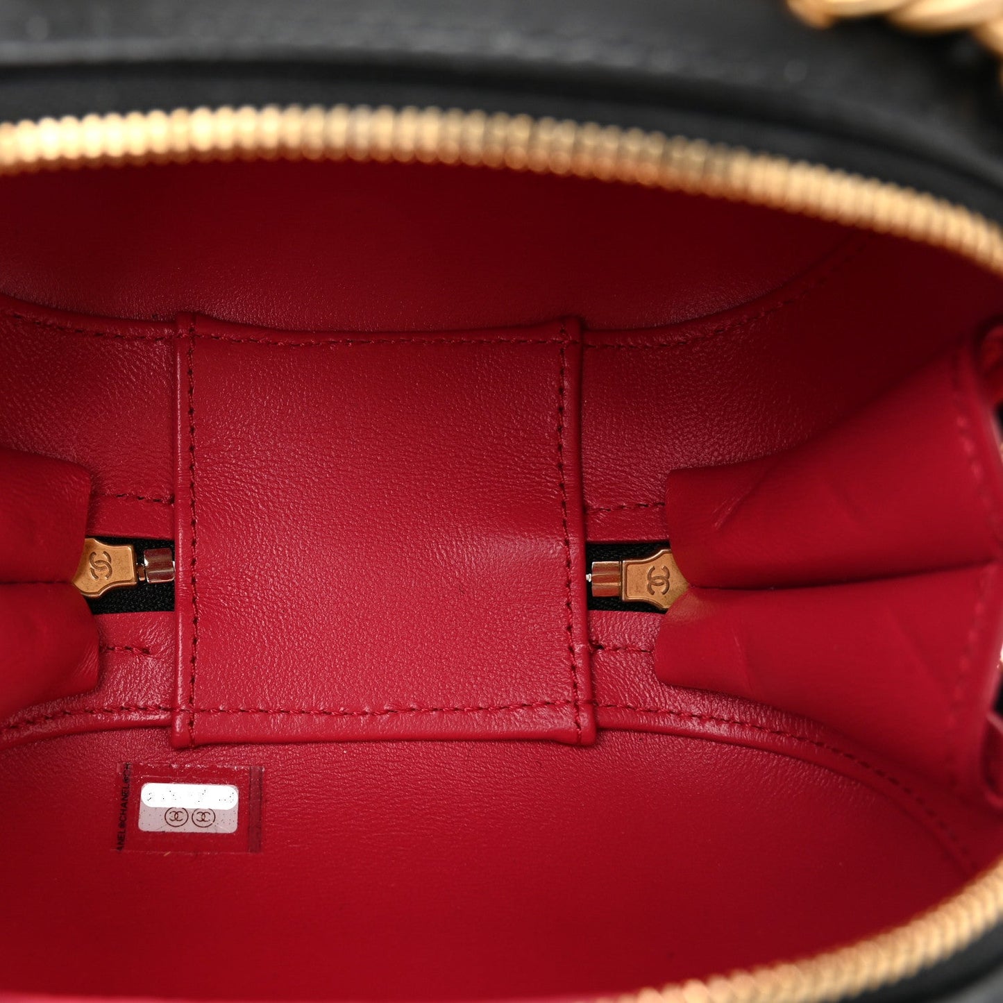 Lambskin Quilted CC Bubble Vanity Case With Chain Black