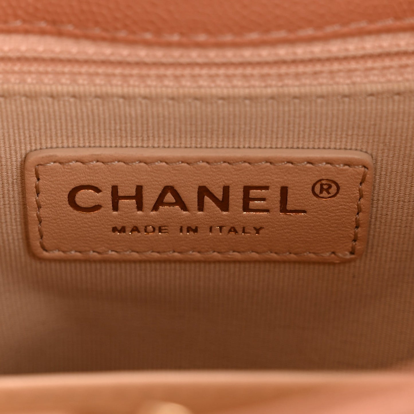 Caviar Quilted Wavy CC Hobo Beige