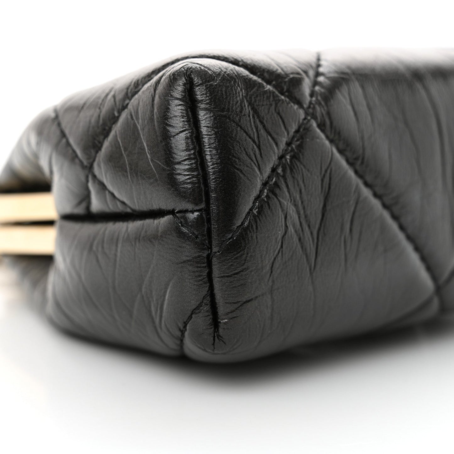 Shiny Aged Lambskin Quilted Kiss Lock Clutch With Chain Black