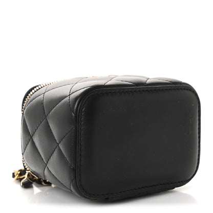Lambskin Quilted Mini Pearl Crush Vanity Case With Chain Black