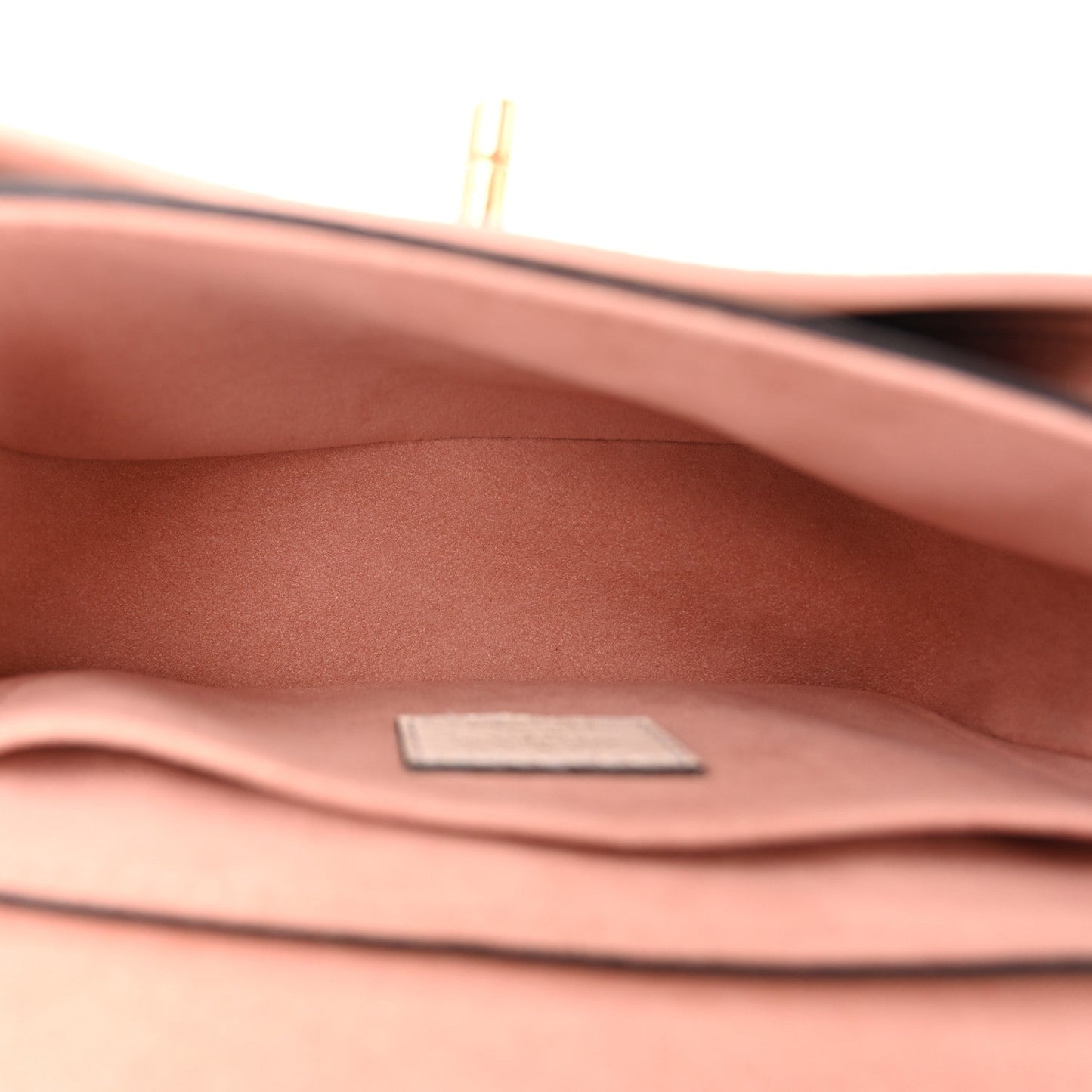 Grained Calfskin Lockme Tender Quartz