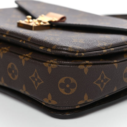 Monogram Pochette Metis