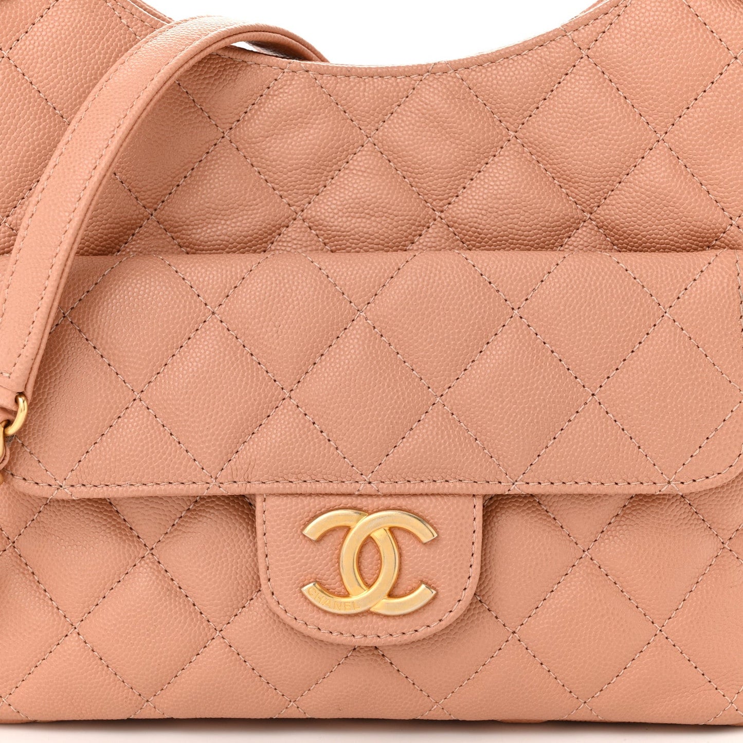 Caviar Quilted Wavy CC Hobo Beige
