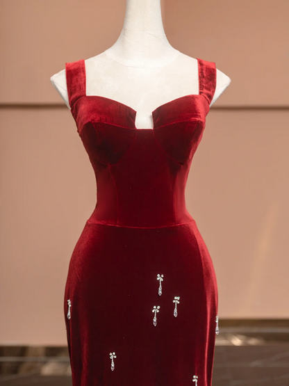 Red halter-neck, fitted, bodycon, sexy long ball gown/bridal dress R8496