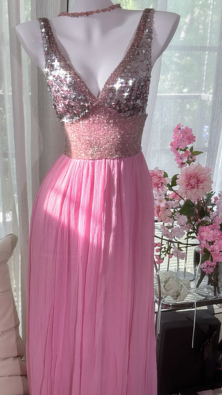 Light pink halter-neck fitted long ball gown R7655