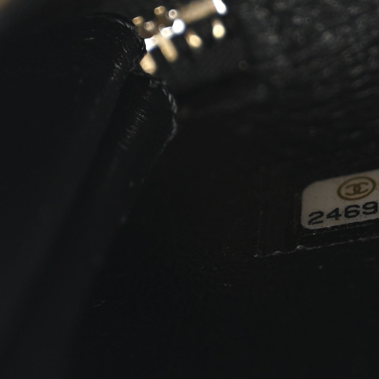 Caviar Quilted Medium Business Affinity Flap Black