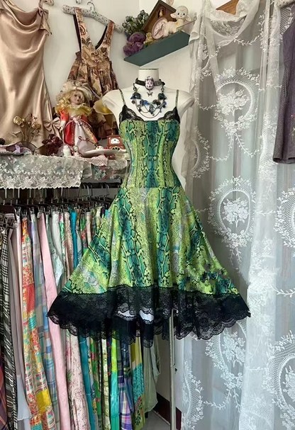 Green floral print halter-neck fitted midi ball gown R7502