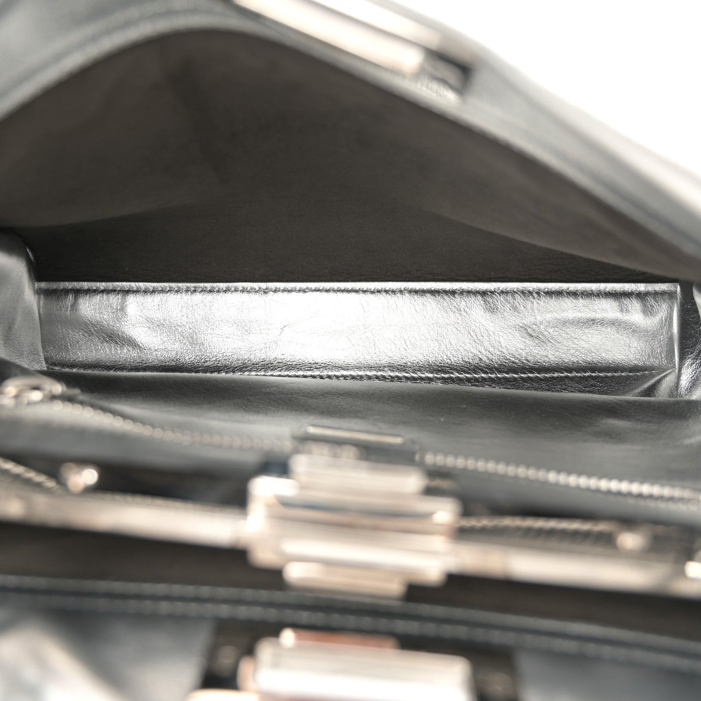 Vitello Catalan Mirror Medium Peekaboo Iconic Satchel Argento