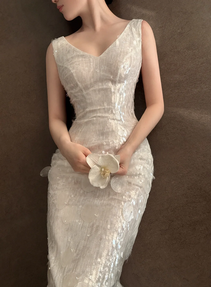 White V-neck sequin waist-cinched slim-fit bodycon long prom dress R7952
