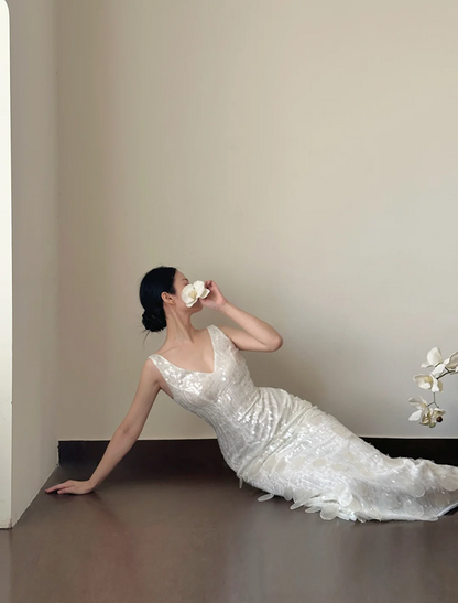 White V-neck sequin waist-cinched slim-fit bodycon long prom dress R7952