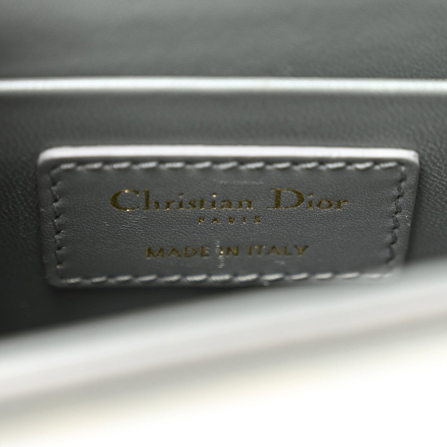 Box Calfskin 30 Montaigne Box Bag Gray