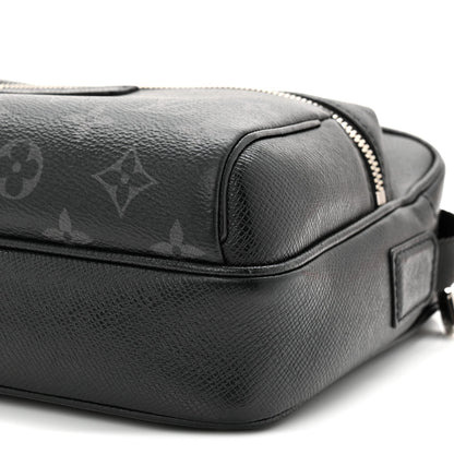 Taiga Monogram Eclipse Outdoor Messenger Black