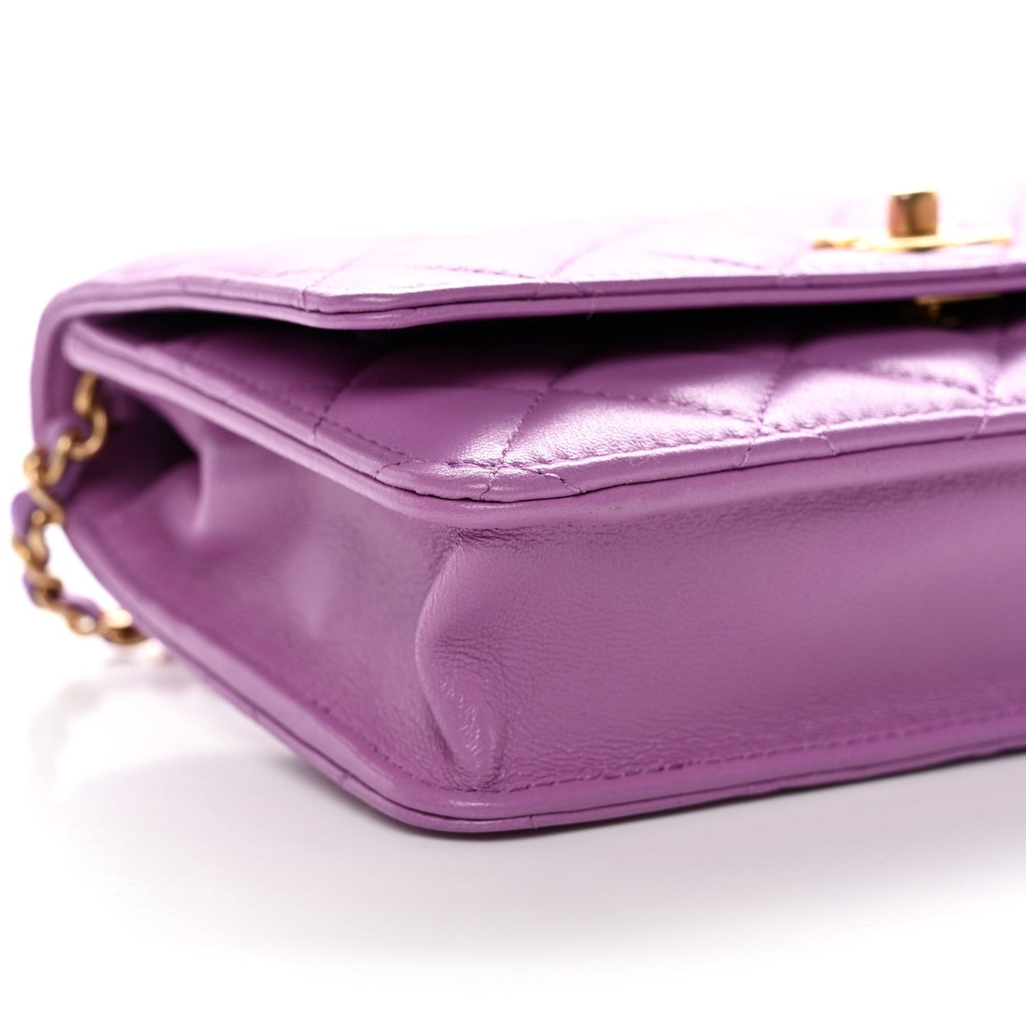 Lambskin Quilted CC Pearl Crush Wallet on Chain WOC Purple