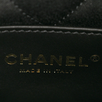 Shiny Calfskin Quilted Mini Chanel 22 Black