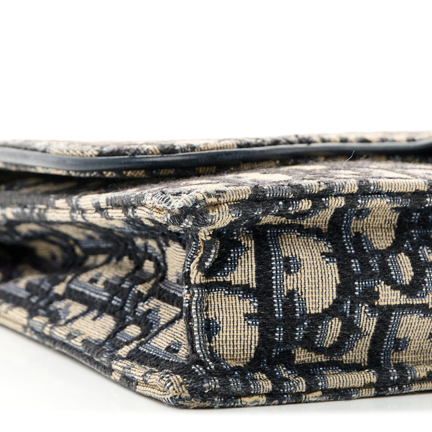 Oblique Saddle Chain Pouch Blue