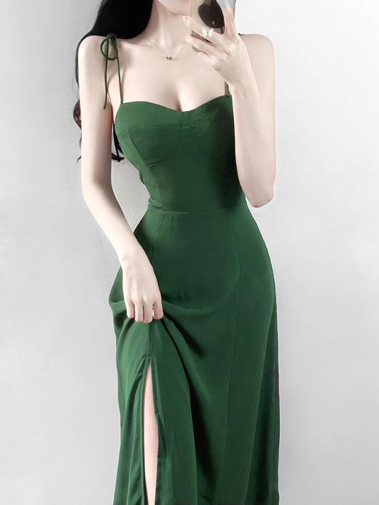 2025 Summer New Retro Temperament Sexy Green Holiday Seaside Suspender Dress R0952