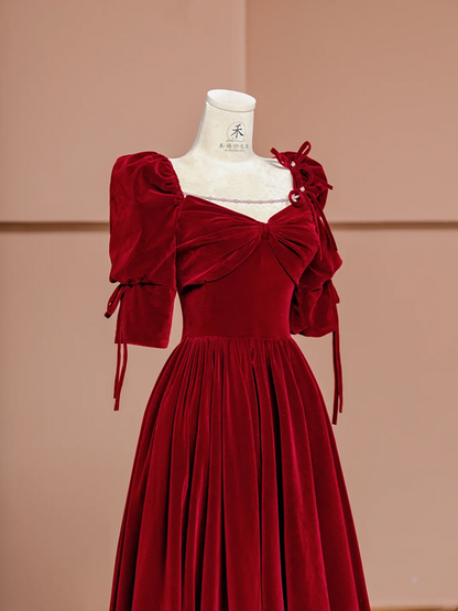 Red square neckline fitted long ball gown R8415