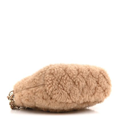 Shearling Quilted Shiny Coco Clutch With Chain Dark Beige