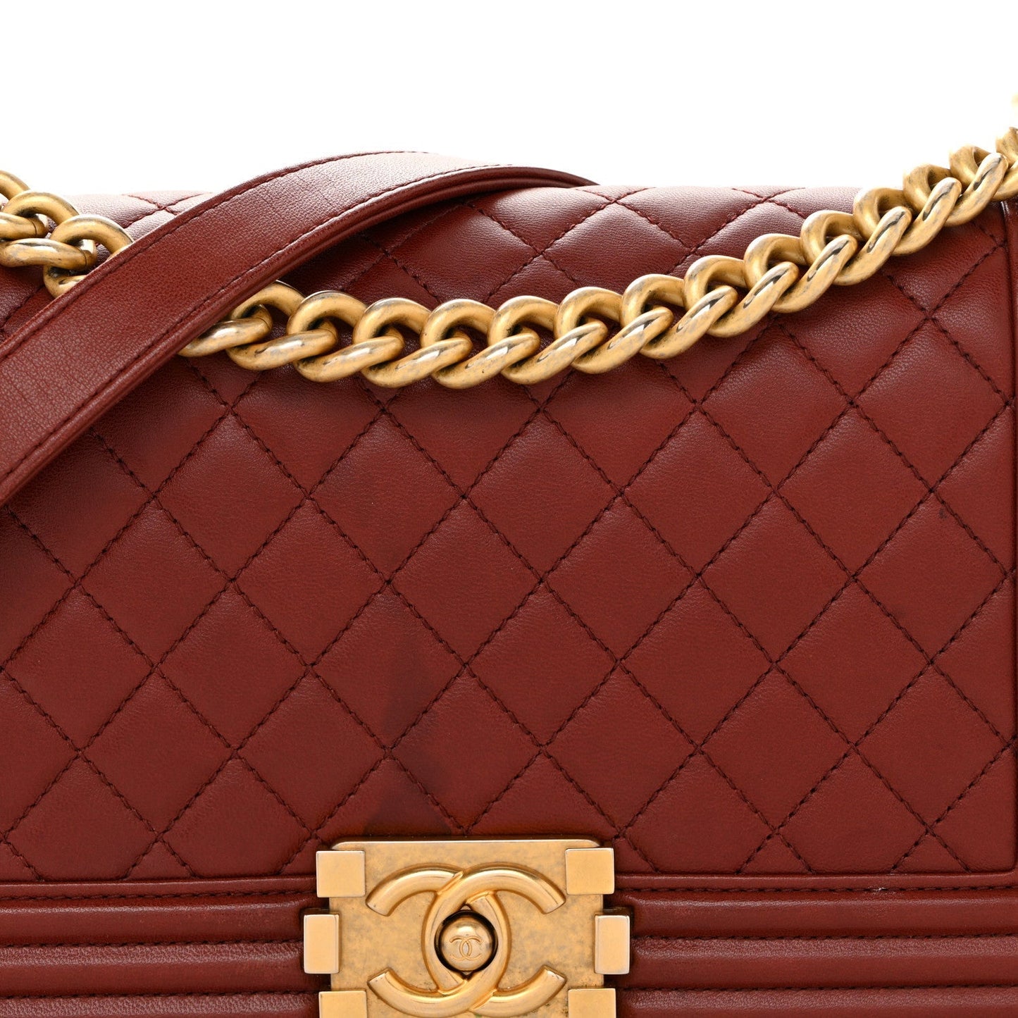 Lambskin Quilted Medium Boy Flap Burgundy