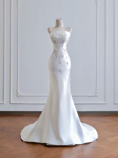White strapless, fitted, bodycon long ball gown/bridal dress R8192