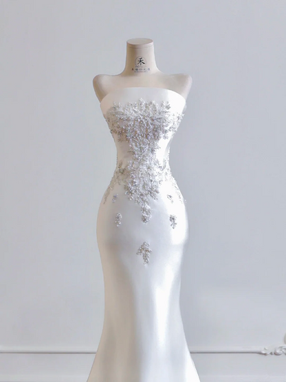 White strapless, fitted, bodycon long ball gown/bridal dress R8192