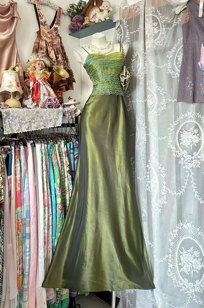 Dark green halter-neck, fitted, bodycon, sexy, elegant long ball gown R8113