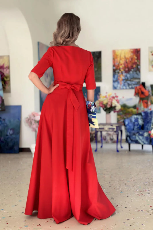 - Short sleeved boat neck trumpet and floor length Prom dress