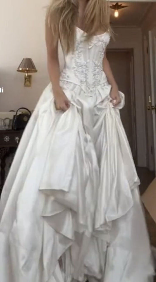 A Line Lace Up Back Strapless Wedding Dresses Simple Bridal Gowns Long Beautiful Bridal Gown