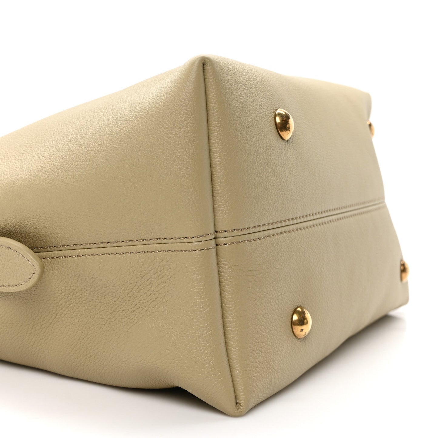 Grained Calfskin Low Key Hobo MM Clay