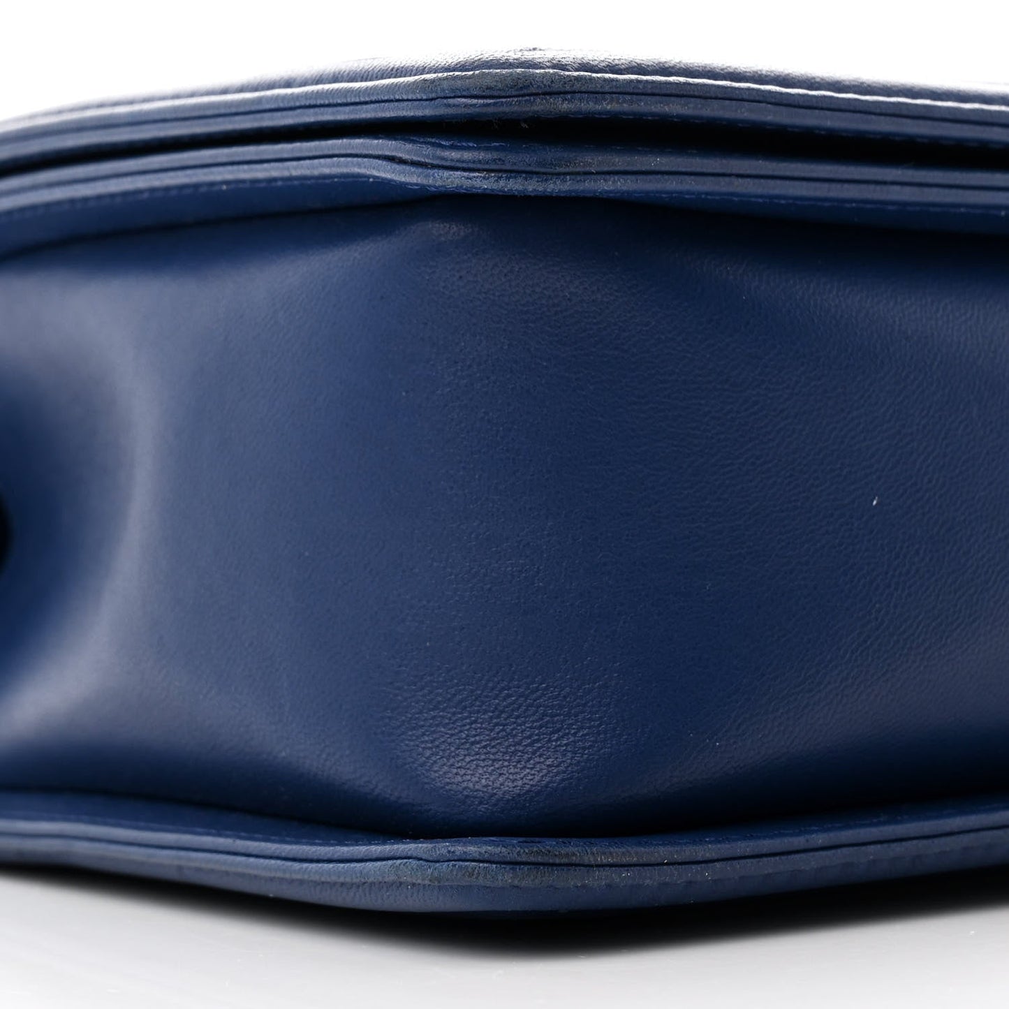Lambskin Quilted New Medium Boy Flap Navy