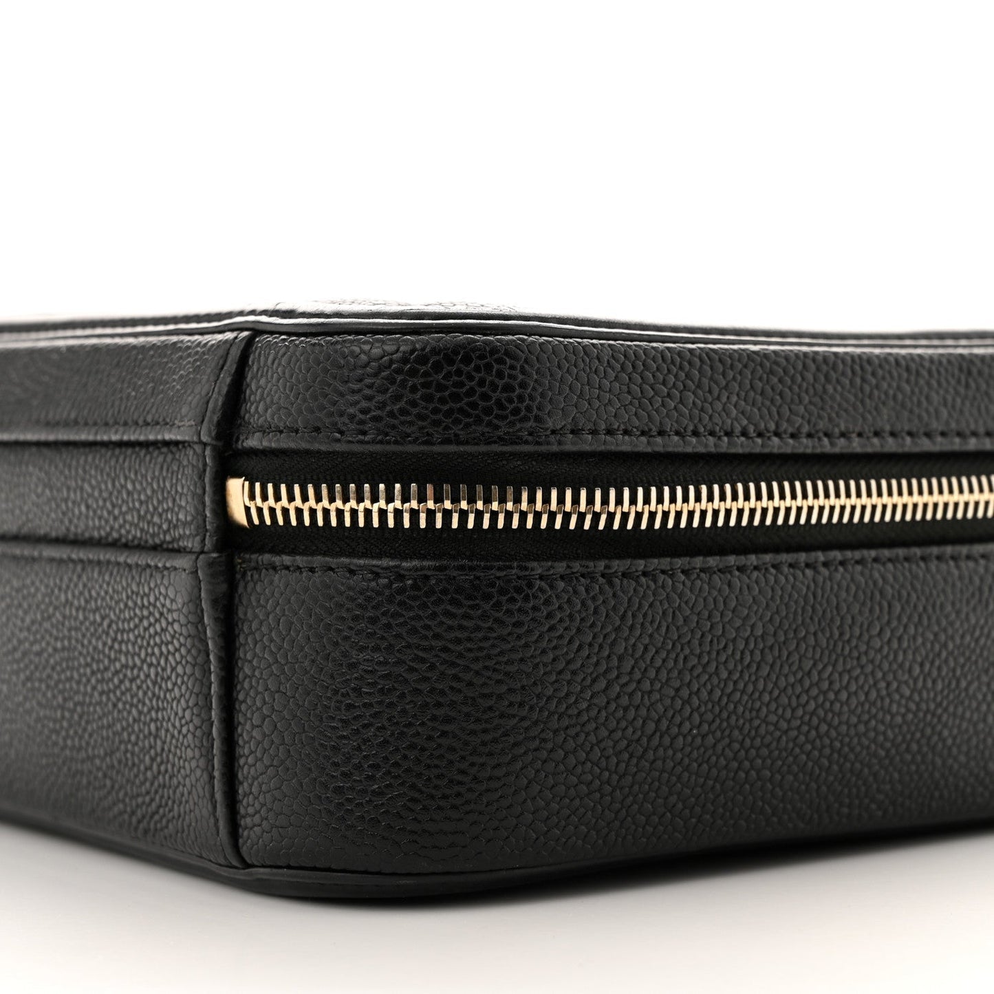 Caviar Quilted Medium CC Filigree Vanity Case Black