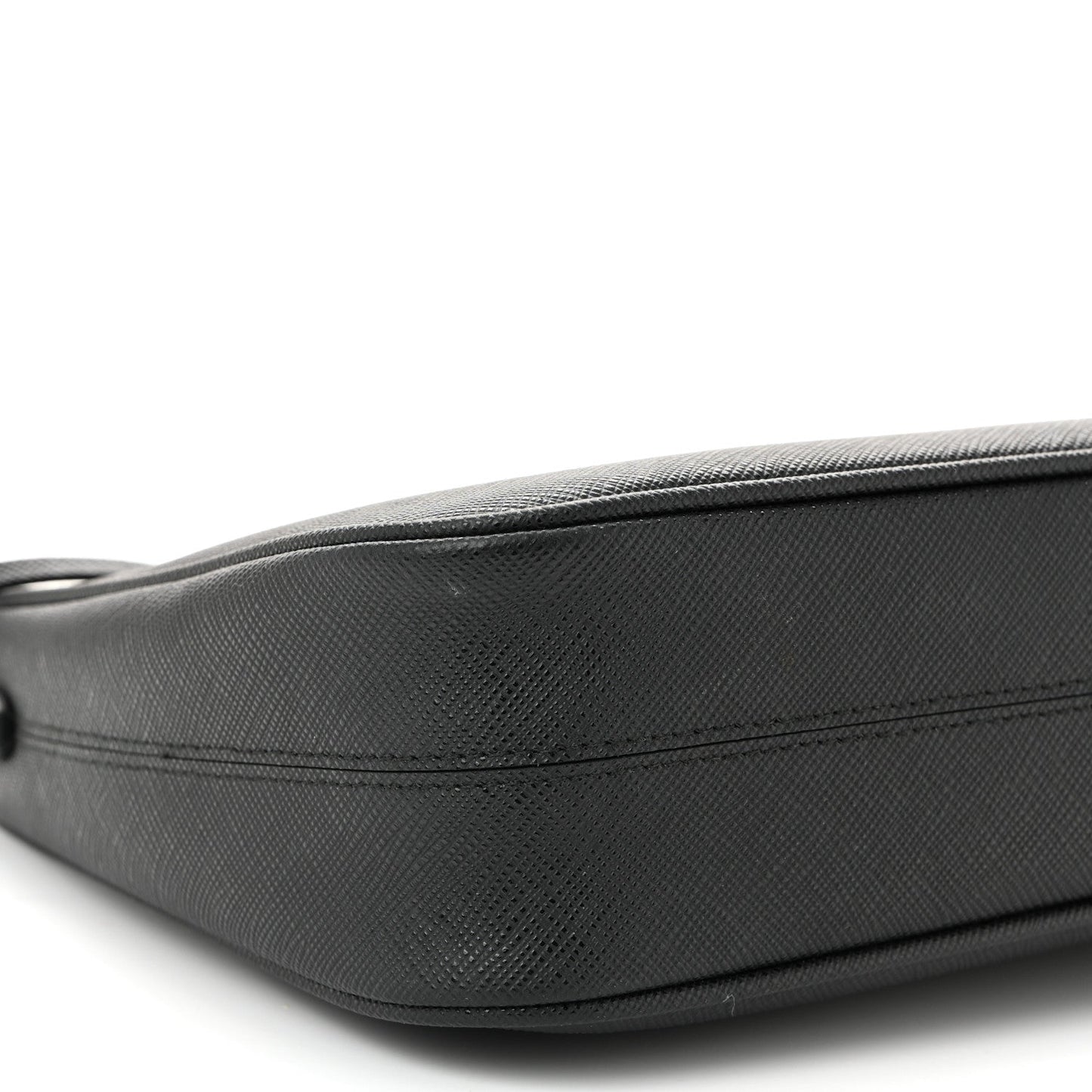 Saffiano Lux Re-Edition 2005 Shoulder Bag Black