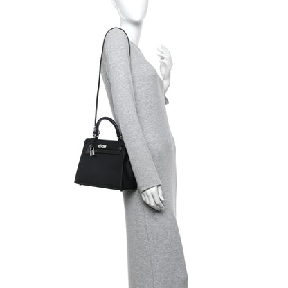Epsom Kelly Sellier 25 Black