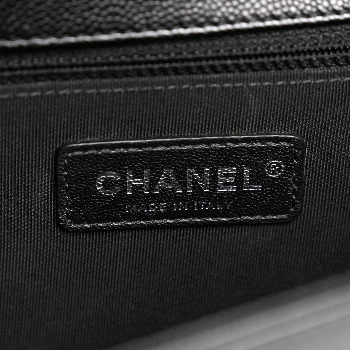 Caviar Quilted New Medium Boy Flap Black