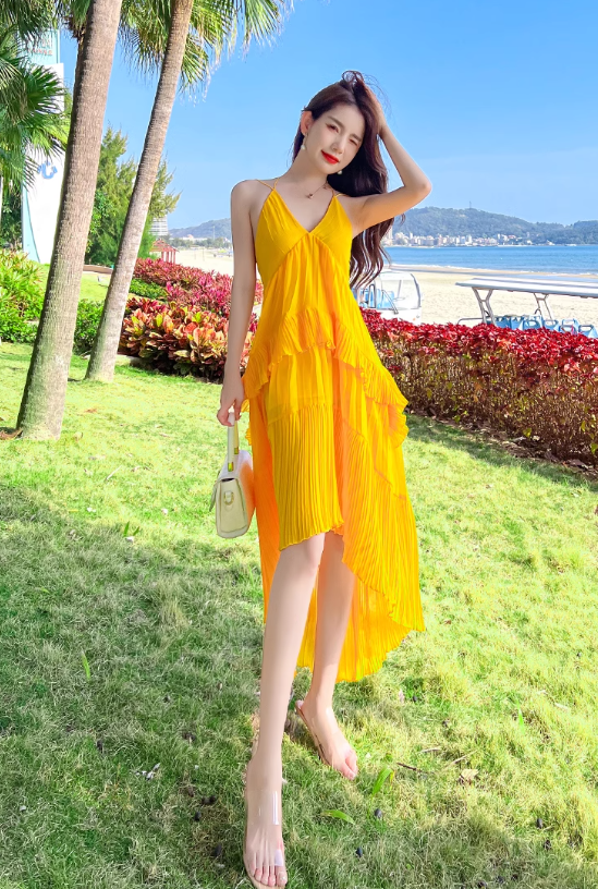 Yellow V-neck design backless dress tutu skirt irregular pleated beach suspender dress R0200