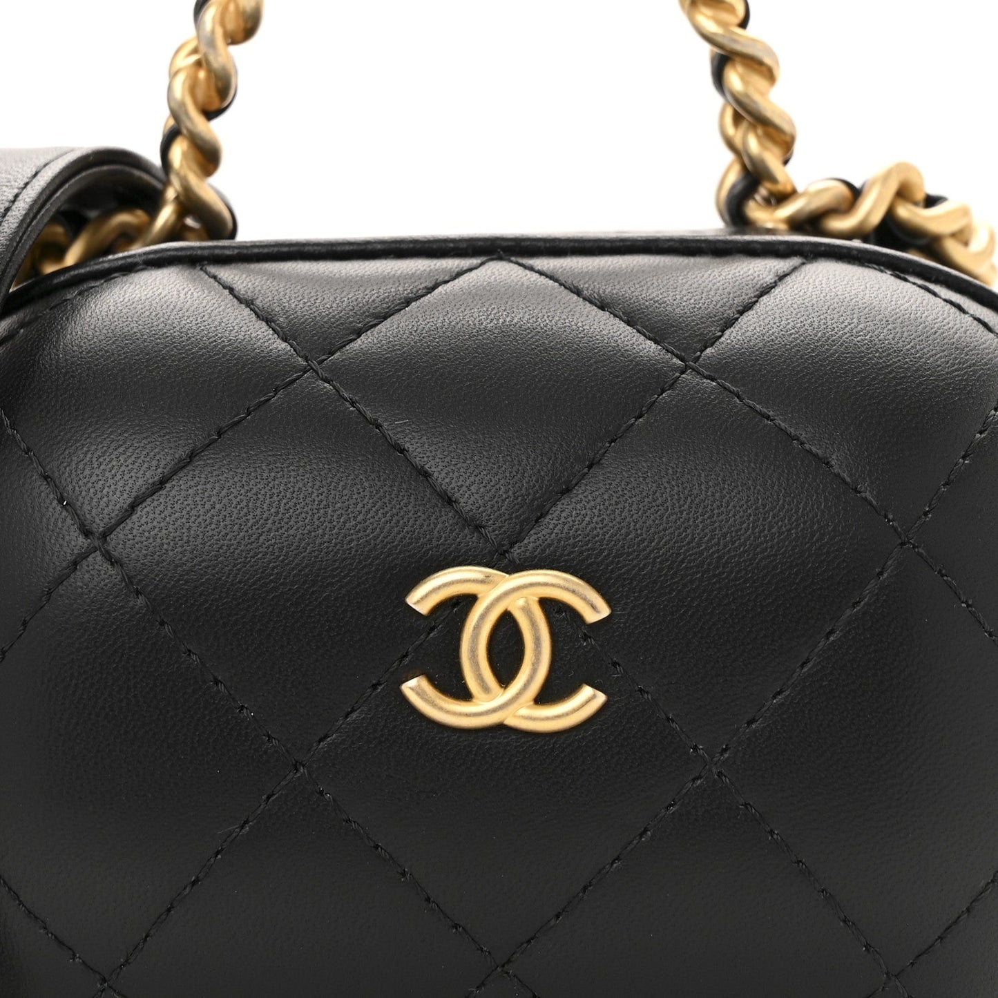 Lambskin Quilted CC Bubble Vanity Case With Chain Black